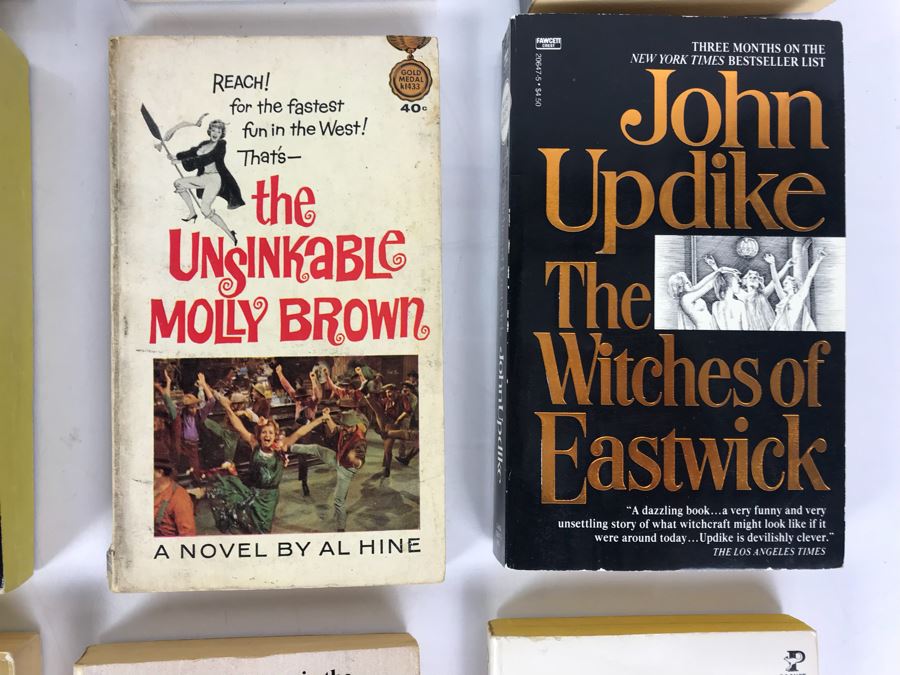 Collection Of Movie / TV Related Paperback Books [Photo 5]