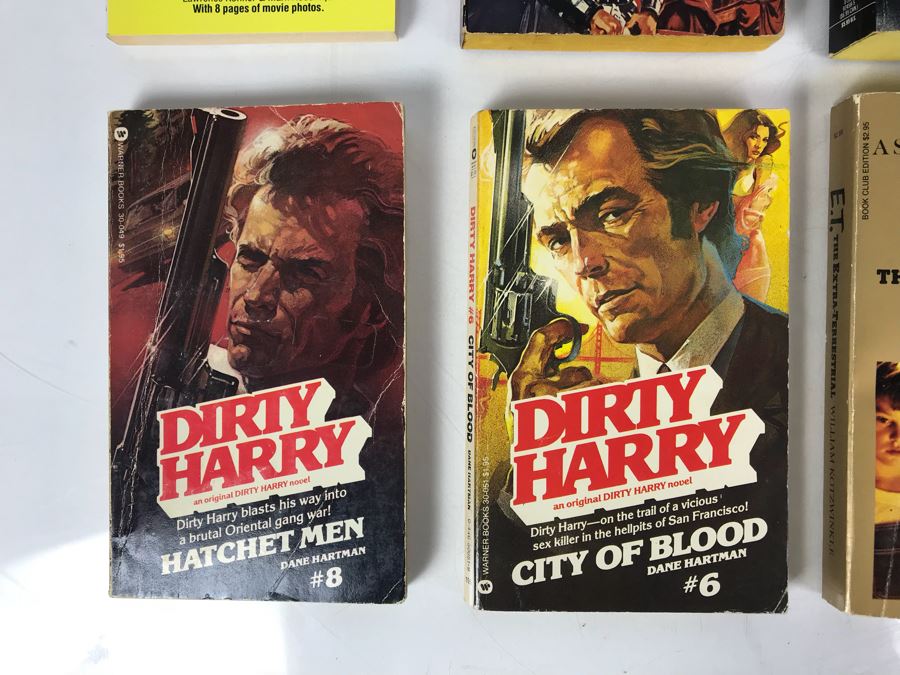 Collection Of Movie / TV Related Paperback Books [Photo 2]