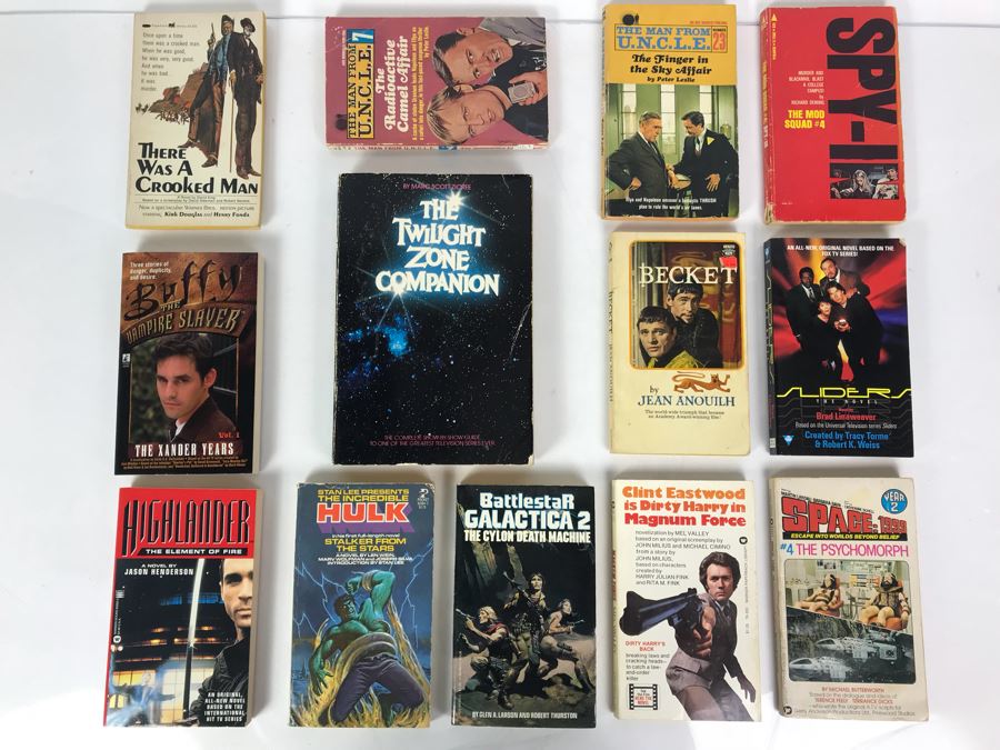 Collection Of Movie / TV Related Paperback Books [Photo 1]