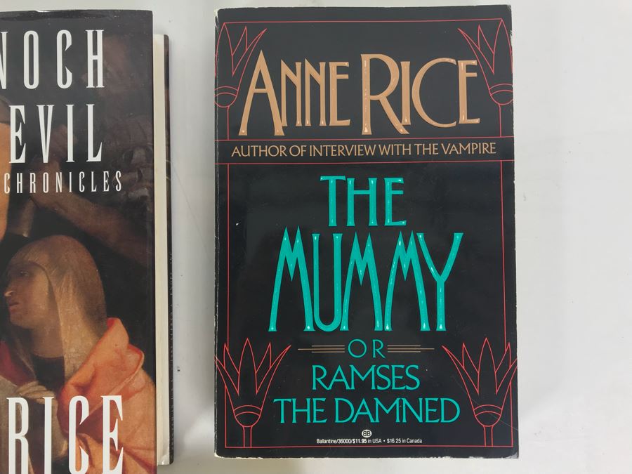 Set Of (5) Books [Photo 8]