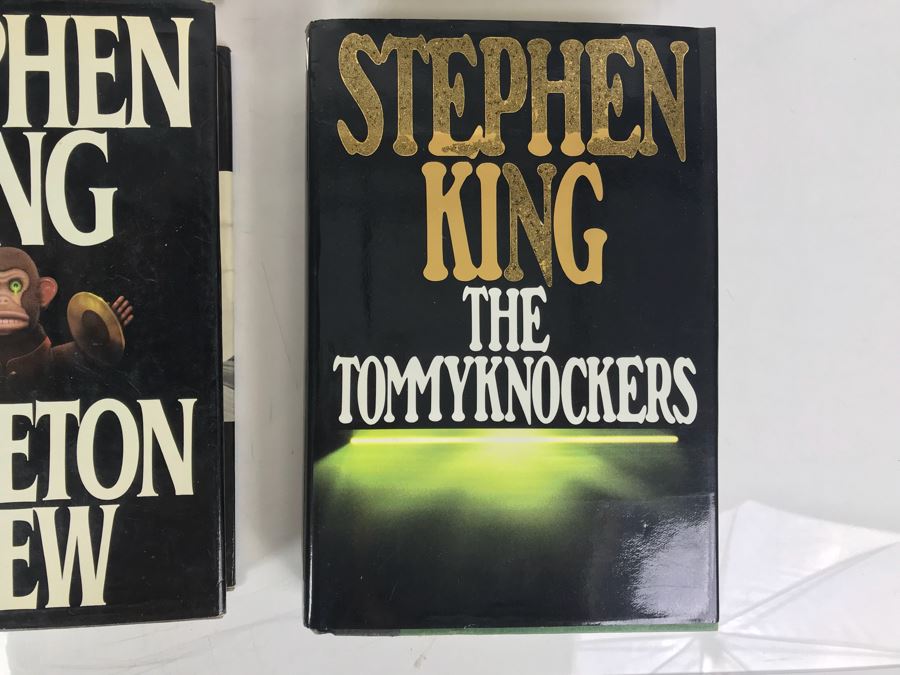Stephen King Harcover Book Lot [Photo 4]