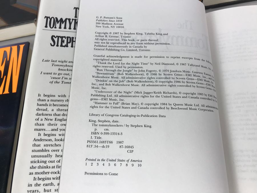 Stephen King Harcover Book Lot [Photo 9]