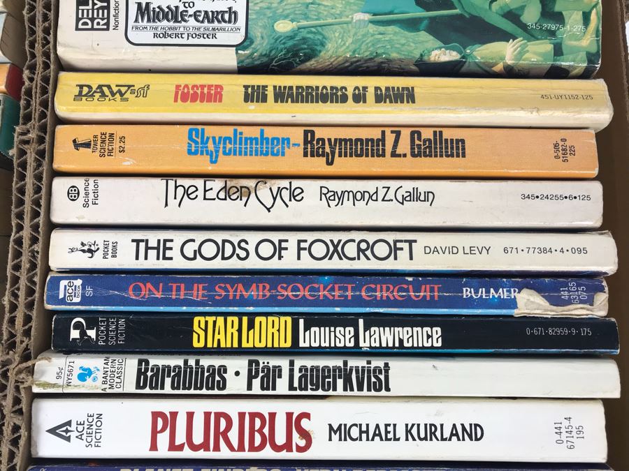 Science Fiction Paperback Book Lot [Photo 3]