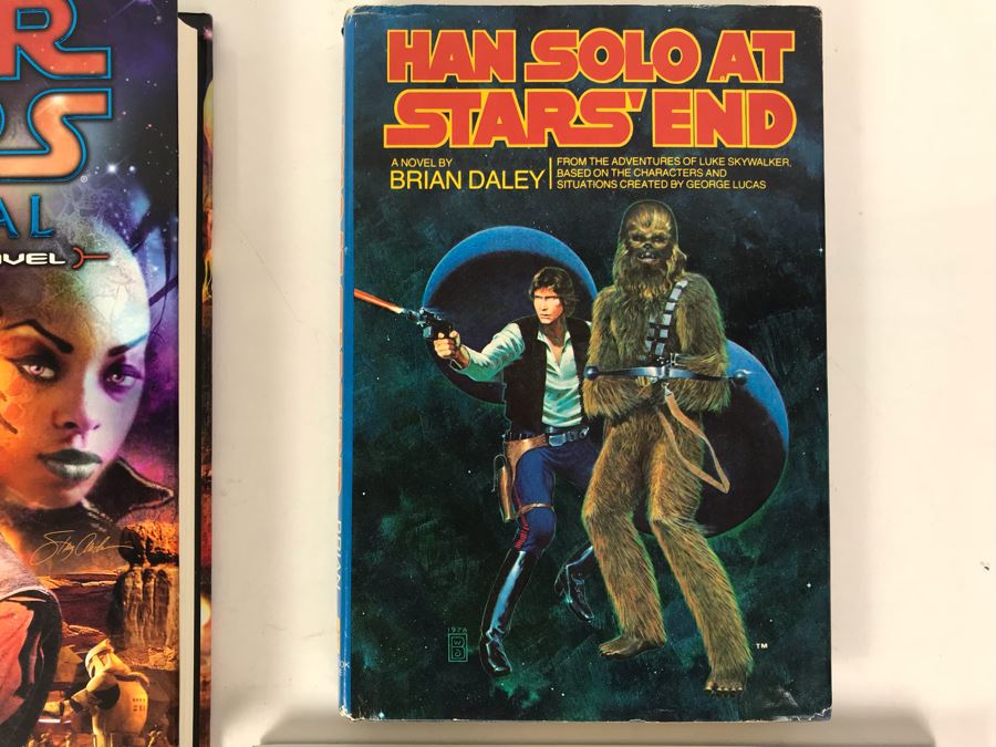 Hardcover And Paperback Star Wars Books [Photo 4]
