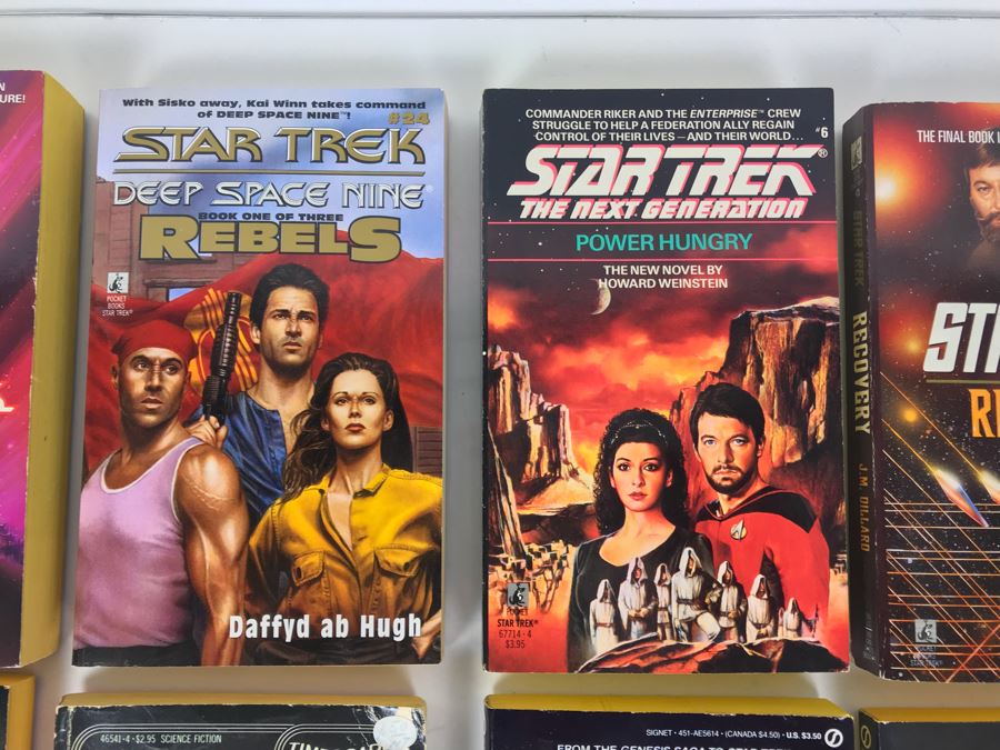 Collection Of Star Trek Paperback Books [Photo 13]