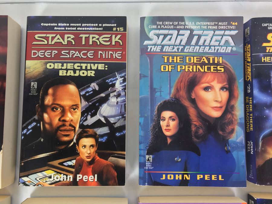 Collection Of Star Trek Paperback Books [Photo 14]