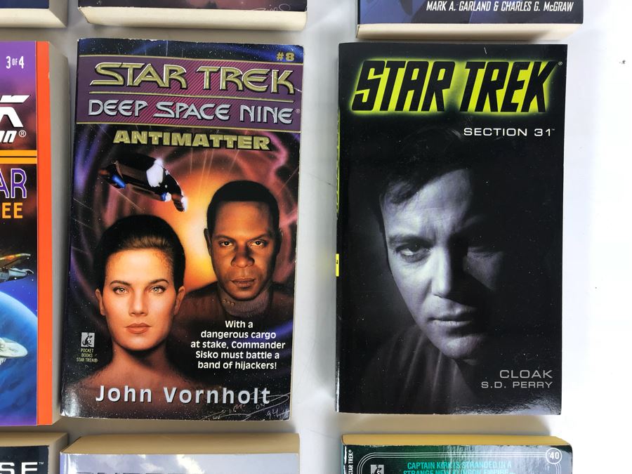 Collection Of Star Trek Paperback Books [Photo 10]