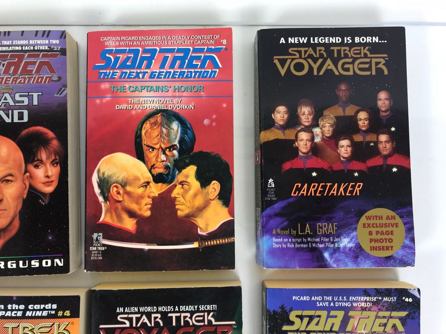 Collection Of Star Trek Paperback Books [Photo 10]