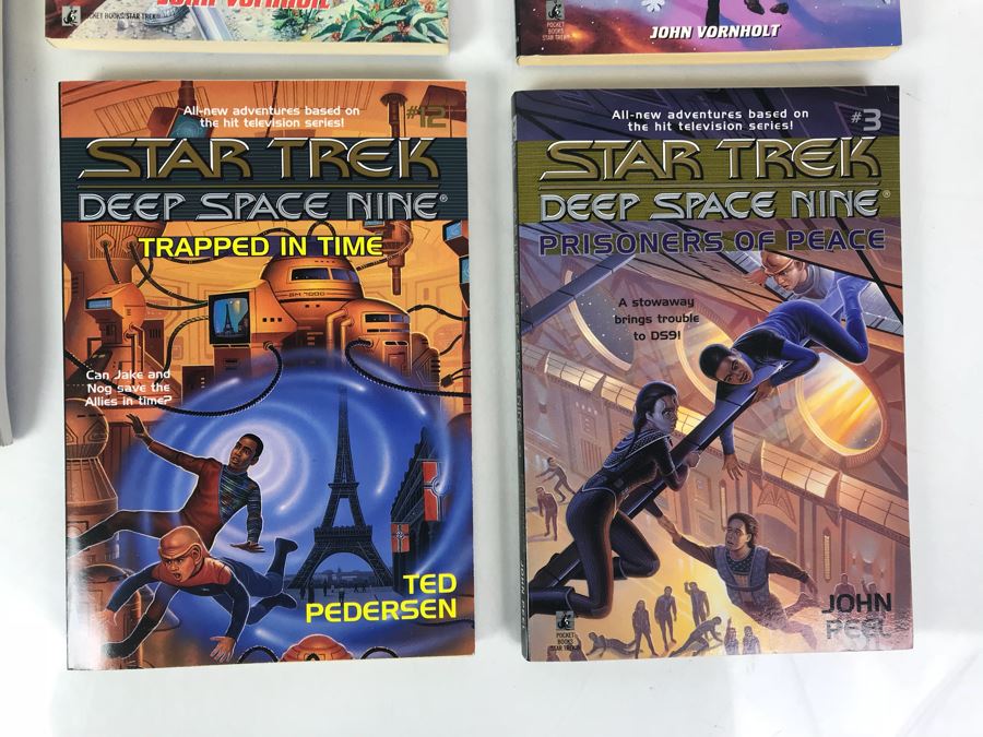 Star Trek Paperback Books [Photo 3]