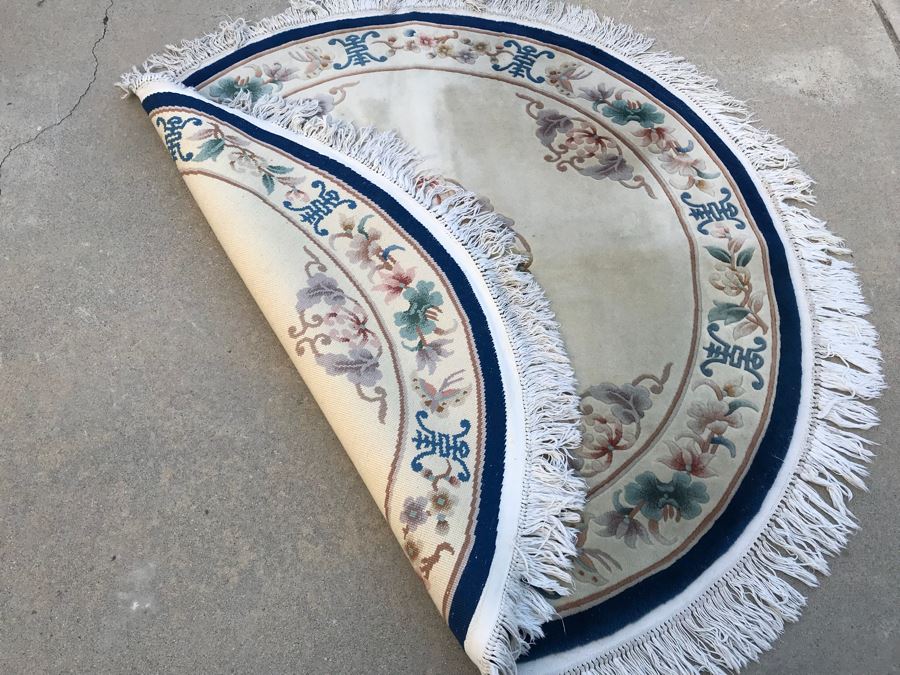 JUST ADDED - Round Chinese Wool Rug 63'Dia [Photo 6]