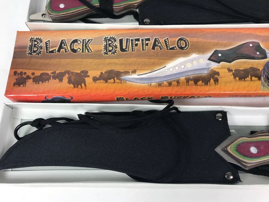 Pair Of Black Buffalo Fantasy Knives New Old Stock HK493-160 [Photo 4]