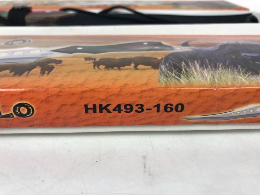 Pair Of Black Buffalo Fantasy Knives New Old Stock HK493-160 [Photo 10]