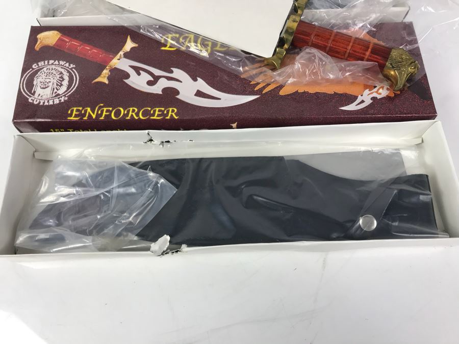 Pair Of Chipaway Cutlery Eagle Enforcer Fantasy Knives [Photo 8]