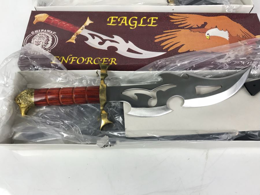 Pair Of Chipaway Cutlery Eagle Enforcer Fantasy Knives [Photo 2]