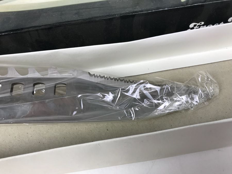 (2) Frost Cutlery Road Warrior Fantasy Knives (1) Frost Cutlery The Guardian Fantasy Knive [Photo 16]