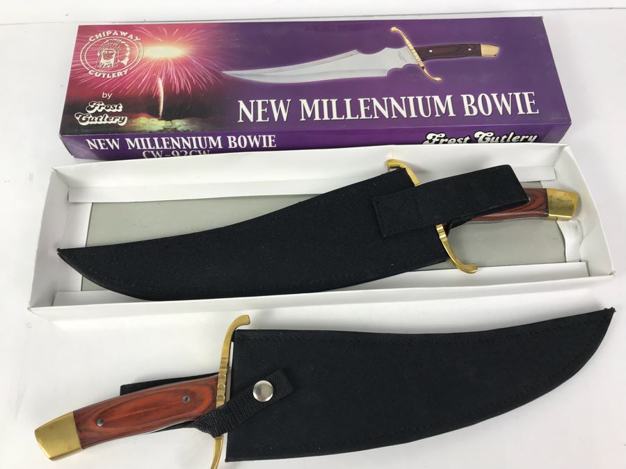 Pair Of Frost Cutlery New Millennium Bowie Fantasy Knives New Old Stock