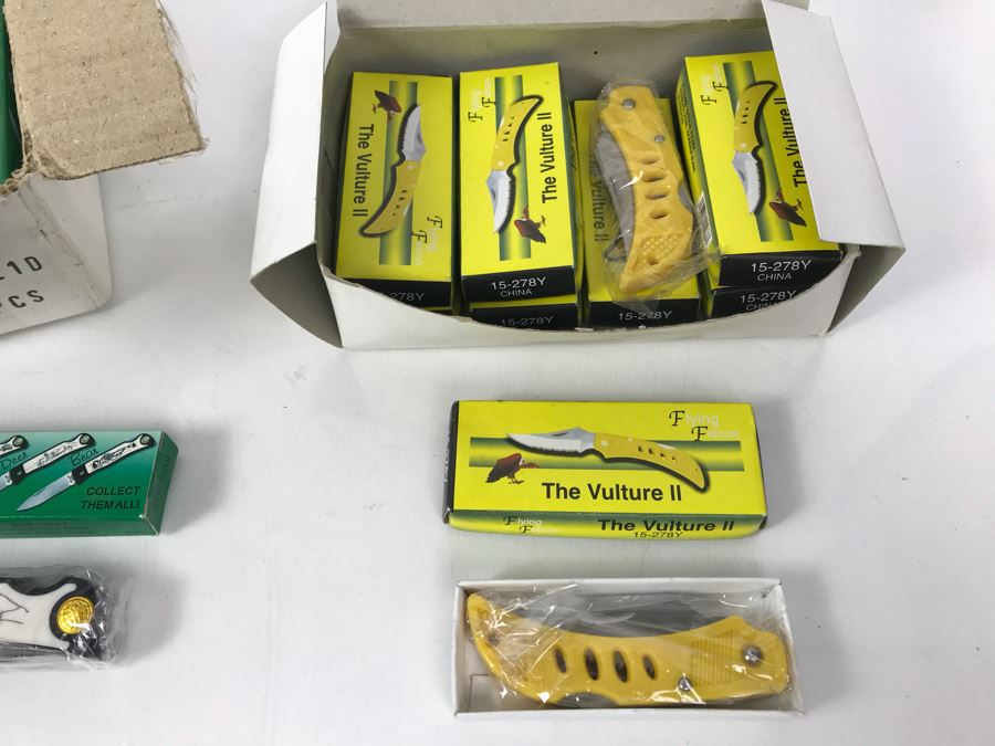 Wildlife Series Pocket Knives New Old Stock 12 Pieces And The Vulture II Pocket Knives New Old Stock 8 Pieces [Photo 6]