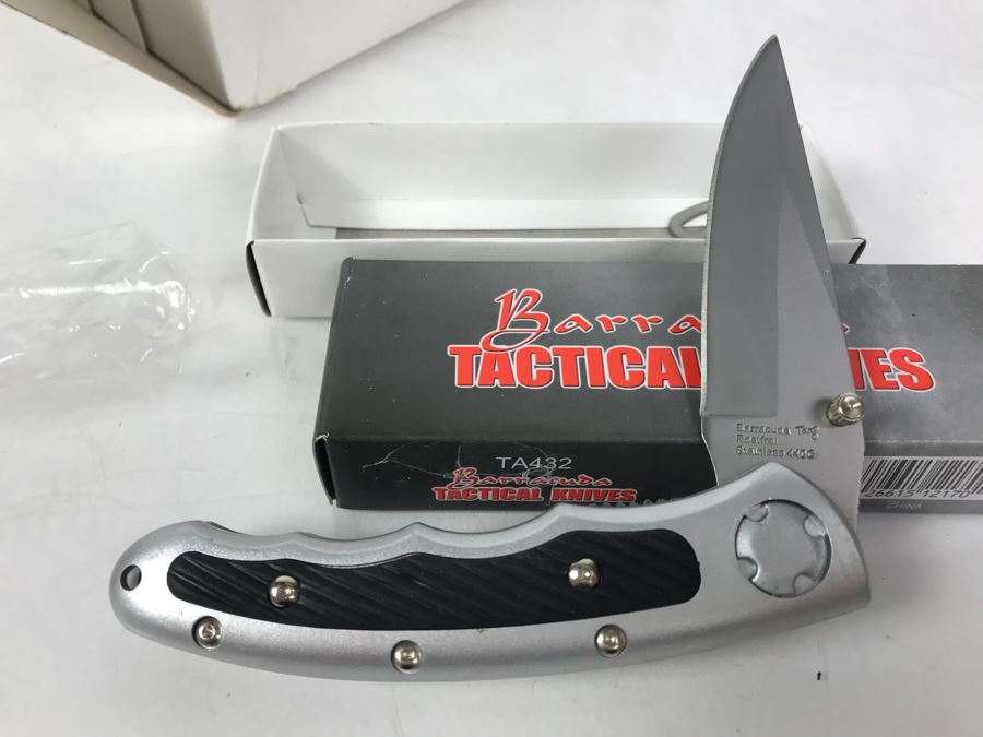 Box Of Barracuda Tactical Knives New Old Stock 12 Pieces TA432