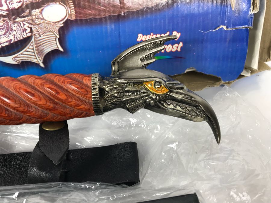 Set Of (2) Fantasy Knives With Boxes: Immortal Warrior And The Guardian By Frost Cutlery [Photo 9]