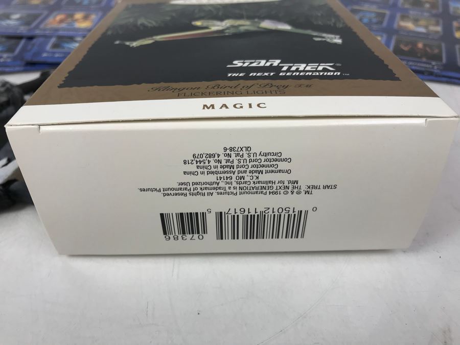 Disney Pirates Of The Caribbean Promotional Plaque, Star Trek Hallmark Ornament And Collection Of SONY DVD Magnets Of Close Encounters, The Dark Crystal, Labrinth, The Fifth Element [Photo 9]