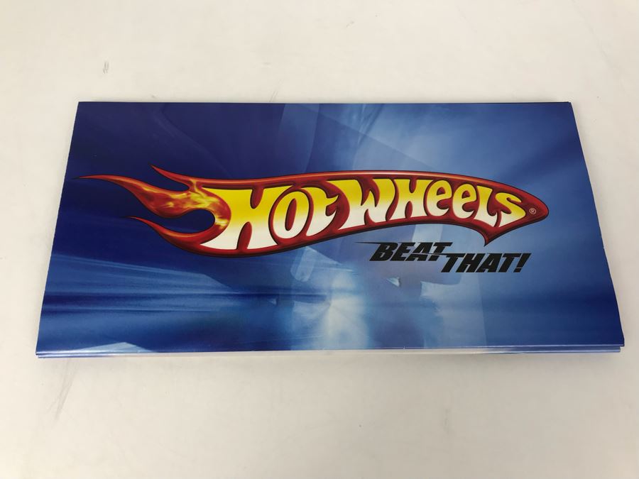 Hot Wheels Poster With (8) New Old Stock Hot Wheels Cars [Photo 16]
