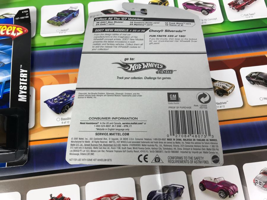 Hot Wheels Poster With (6) New Old Stock Hot Wheels Cars [Photo 9]