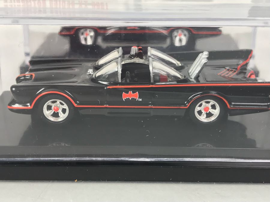 (4) Mattel Hot Wheels Limited Edition 1966 TV Series Batmobile Batman Car [Photo 14]