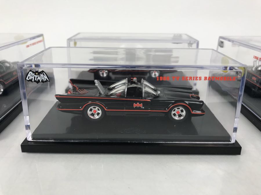 (4) Mattel Hot Wheels Limited Edition 1966 TV Series Batmobile Batman Car [Photo 3]