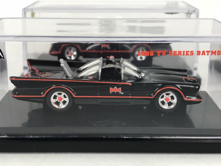 (4) Mattel Hot Wheels Limited Edition 1966 TV Series Batmobile Batman Car [Photo 4]