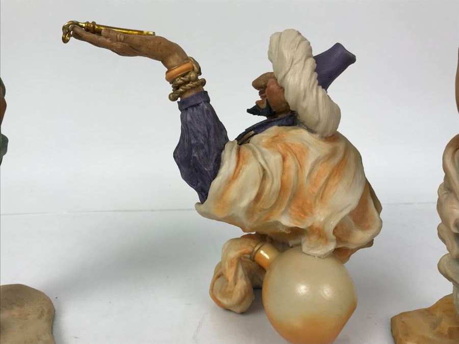 Collection Of (4) Lilliput Lane Land Of Legend Figurines [Photo 16]