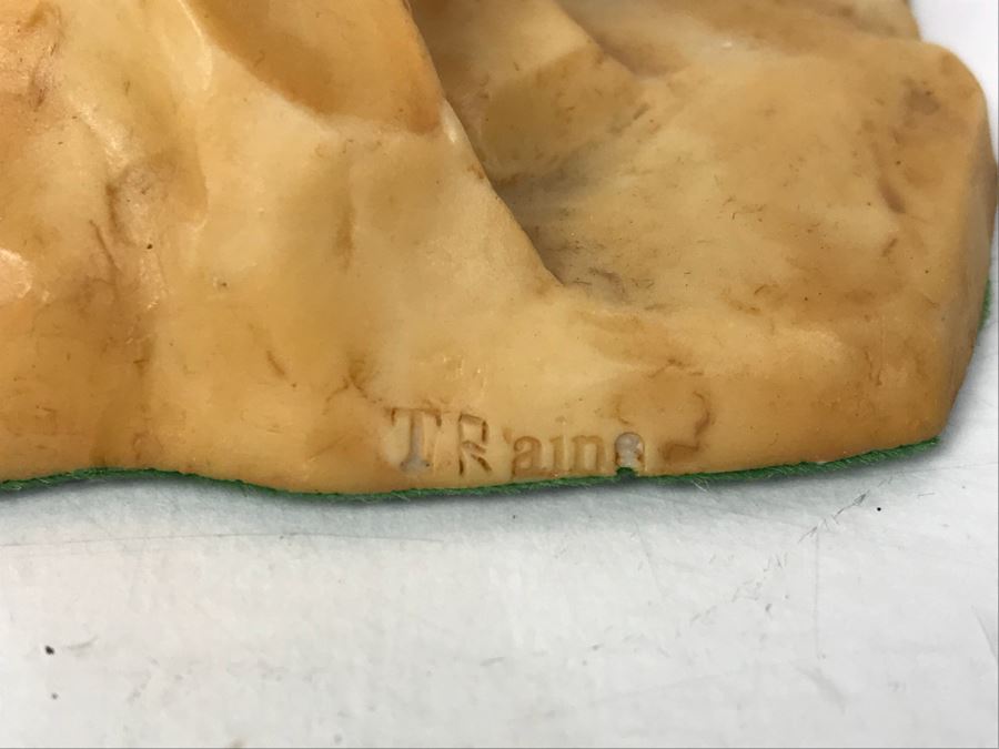 Collection Of (4) Lilliput Lane Land Of Legend Figurines [Photo 34]