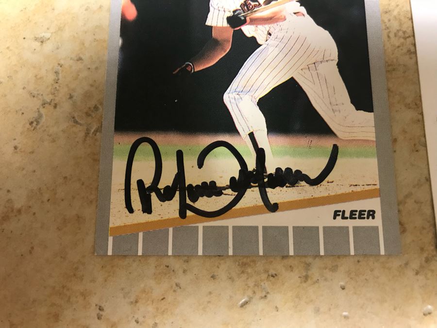 Signed Baseball Card Roberto Alomar Padres And Signed Basketball Card Scott Skiles [Photo 3]
