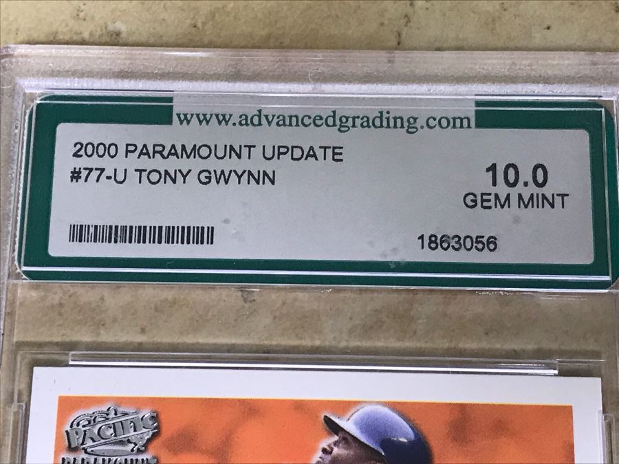 2000 Paramount Update Graded 10 Baseball Card Tony Gwynn [Photo 5]