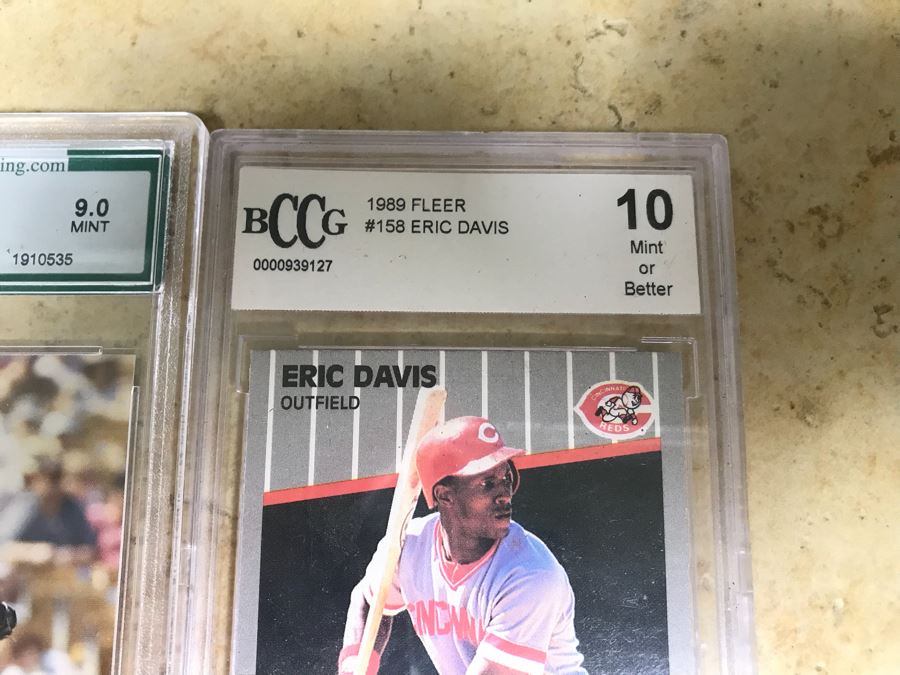 1993 Leaf Graded 9.0 Baseball Card Mike Piazza And 1989 Fleer Graded 10 Baseball Card Eric Davis [Photo 5]