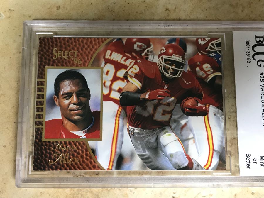 1996 Select Graded 10 Football Card Marcus Allen [Photo 3]