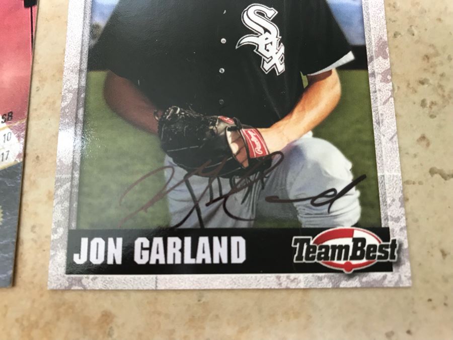 Pair Of Signed Baseball Cards: Jeff Bagwell And Jon Garland Rookie Card [Photo 5]