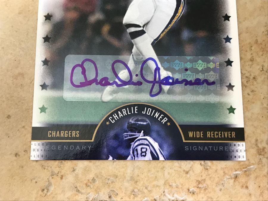 2005 Upper Deck Signed Football Card Charlie Joiner [Photo 3]
