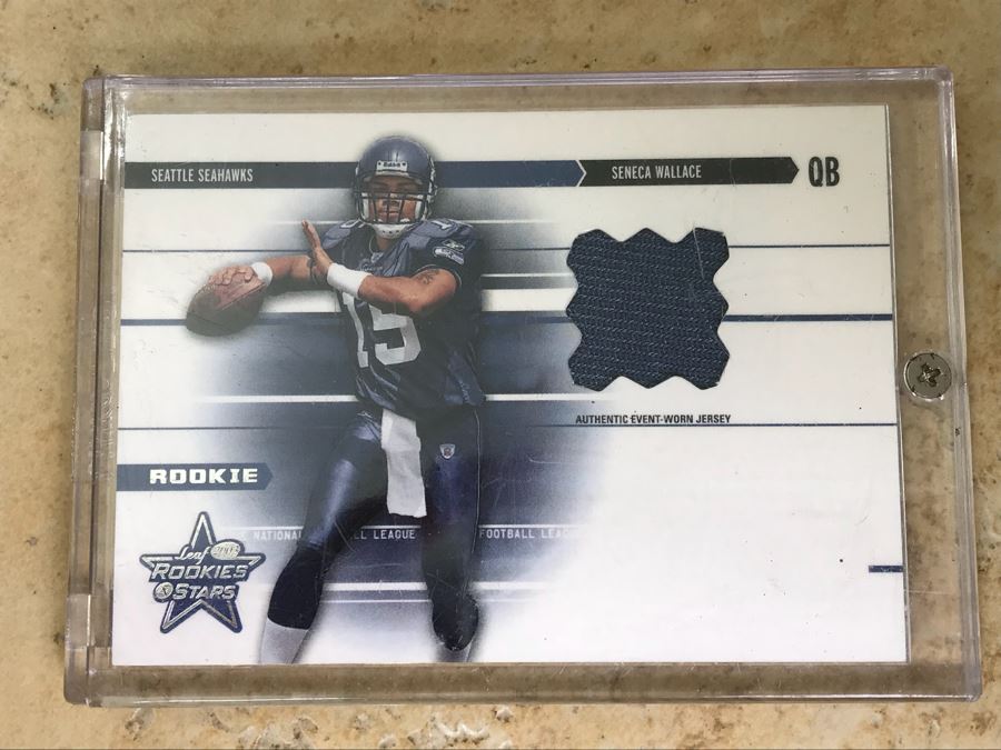 2003 Donruss Football Card Rookie Card With Event-Worn Jersey Limited Edition [Photo 1]