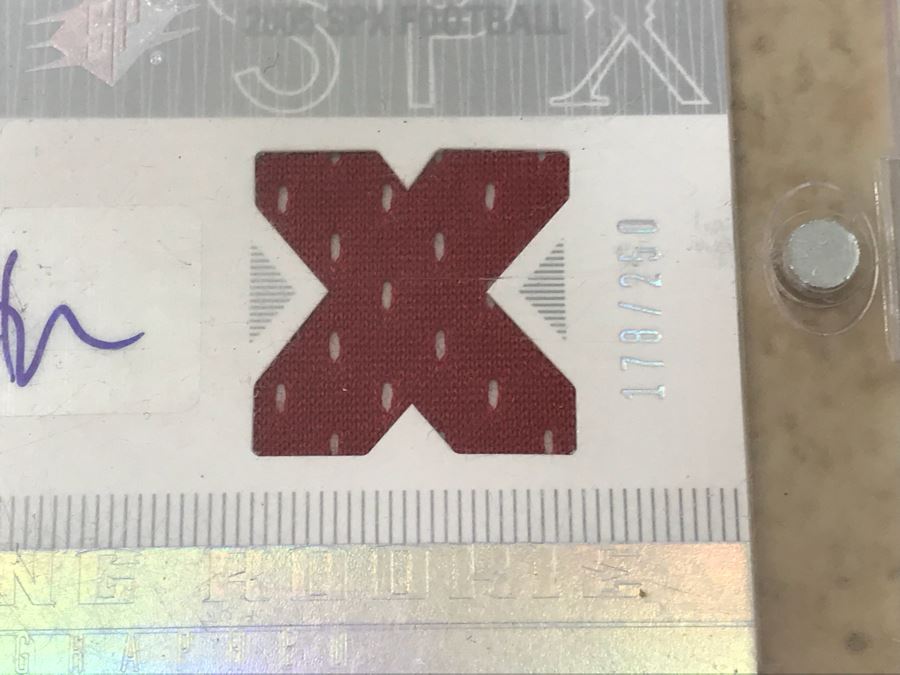 2005 Upper Deck Signed Football Card With Event Worn Jersey Alex Smith Limited Edition [Photo 3]