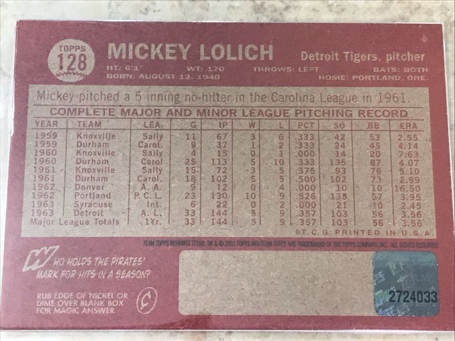 2001 Topps Signed Baseball Card Mickey Lolich [Photo 4]
