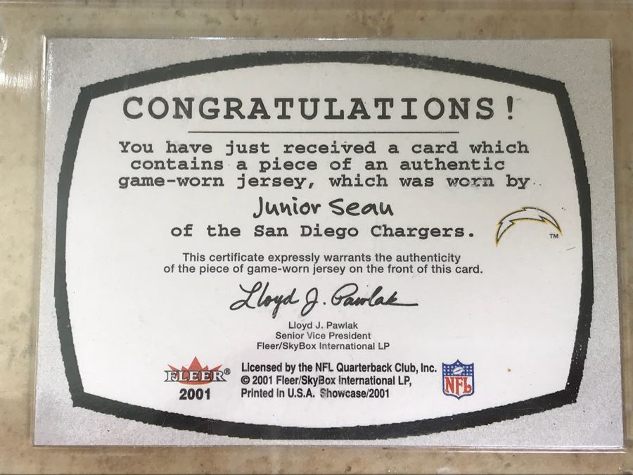 Fleer 2001 Football Card With Piece Of Authentic Game-Worn Jersey Junior Seau [Photo 4]