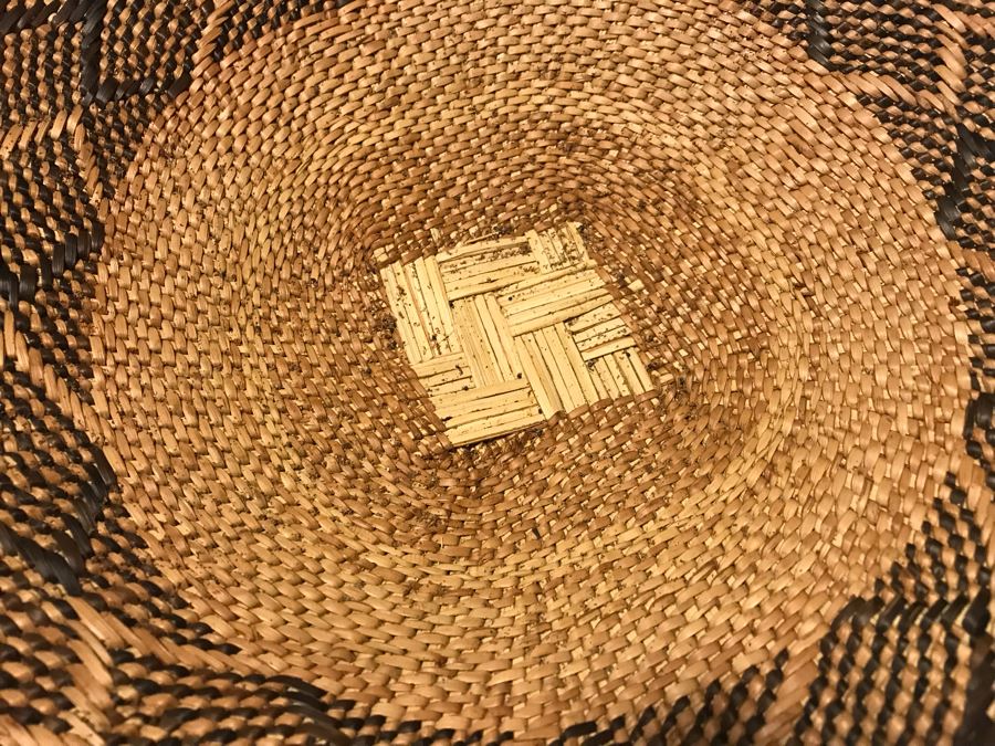 Various Native American Baskets With Pair Of DANSK Teak Mid-Century Modern Salad Servers [Photo 5]