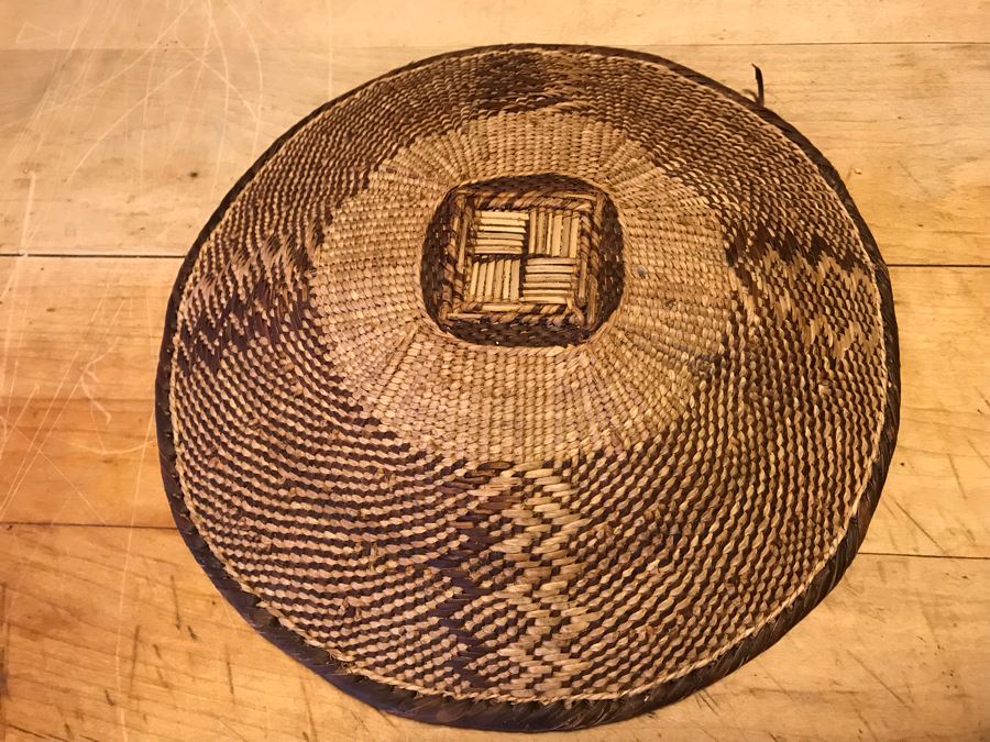 Various Native American Baskets With Pair Of DANSK Teak Mid-Century Modern Salad Servers [Photo 19]