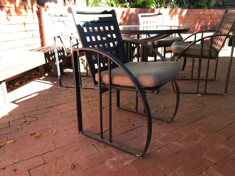 High End Metal Outdoor Patio Round Table With (4) Metal Chairs DChair Metro Bronzed Antique 4S00Paul [Photo 6]