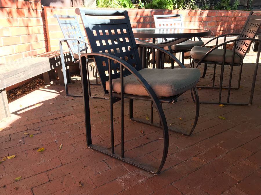 High End Metal Outdoor Patio Round Table With (4) Metal Chairs DChair Metro Bronzed Antique 4S00Paul [Photo 7]