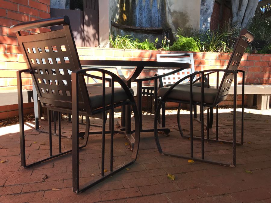 High End Metal Outdoor Patio Round Table With (4) Metal Chairs DChair Metro Bronzed Antique 4S00Paul [Photo 4]