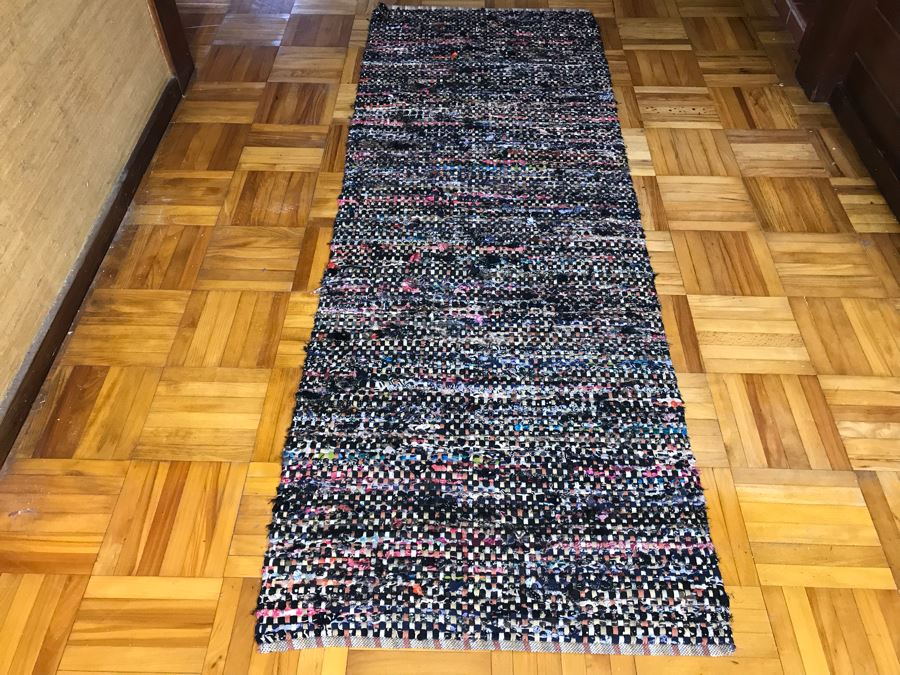 Wooven Runner Rug 7' 4' X 2' 7' [Photo 3]