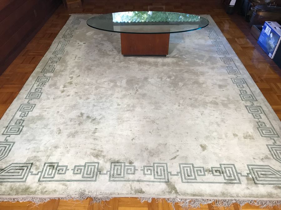 Large Silk Asian Geometric Pattern Light Green Area Rug 13' 8' X 9' 11' [Photo 2]