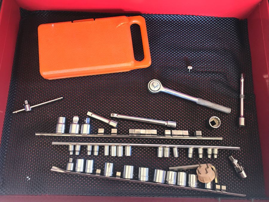 Pair Of Rolling Task Force Tool Boxes On Casters Filled With Tools Plus Upper Tool Box Filled With Tools - See Photos For Tools [Photo 23]