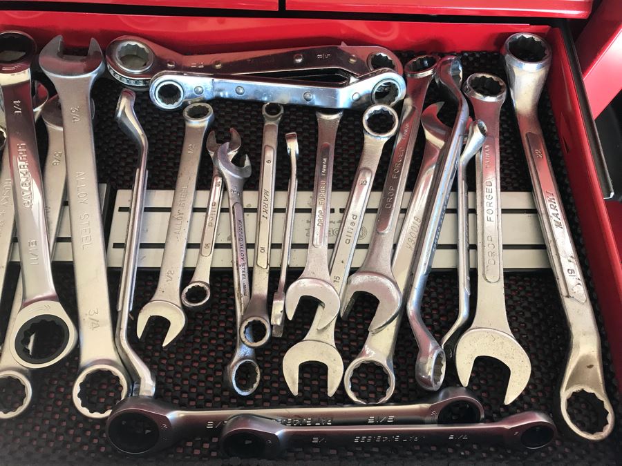 Pair Of Rolling Task Force Tool Boxes On Casters Filled With Tools Plus Upper Tool Box Filled With Tools - See Photos For Tools [Photo 7]